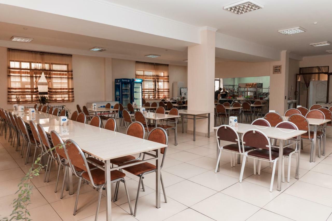 Gym Inn Tashkent Ngoại thất bức ảnh